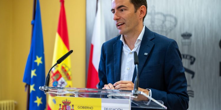 Casares emplaza a Buruaga a rectificar y aceptar la condonación de 809 millones: «Deberá explicar por qué rechaza esta quita histórica»