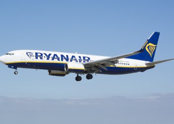 Ryanair confirma el recorte del 38% en Santander y suprime las rutas a París, Milán, Viena y Roma