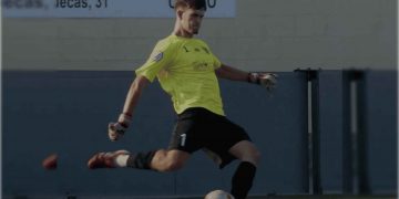 El joven portero del Colindres, Raúl Ramírez, en estado de muerte cerebral