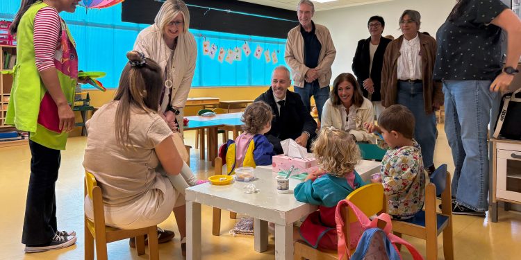 La reforma de los baños del CEIP Pérez Galdós de Requejada cumple una demanda histórica del centro