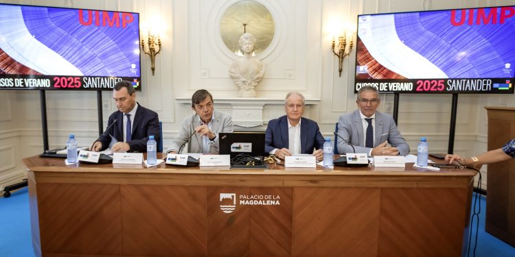 Arasti sitúa a La Pasiega como la pieza clave para el despegue definitivo del puerto de Santander