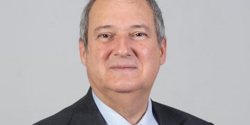 Hereu anima a Cantabria a implantar una tasa turística y defiende regular el sector para garantizar su sostenibilidad