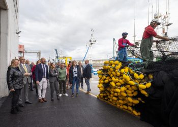 Cantabria impulsa la ampliación del puerto de Laredo para mejorar la operativa de la flota pesquera