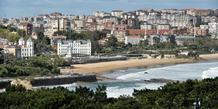 Santander anuncia demolición del edificio La Horadada y construcción del segundo espigón de La Magdalena