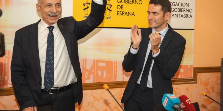 El embajador palestino en España alerta en Cantabria de que “en Palestina están en juego los valores y principios de la humanidad”