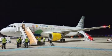 El aeropuerto Seve Ballesteros recupera las rutas con Bucarest y Alicante para la temporada de invierno