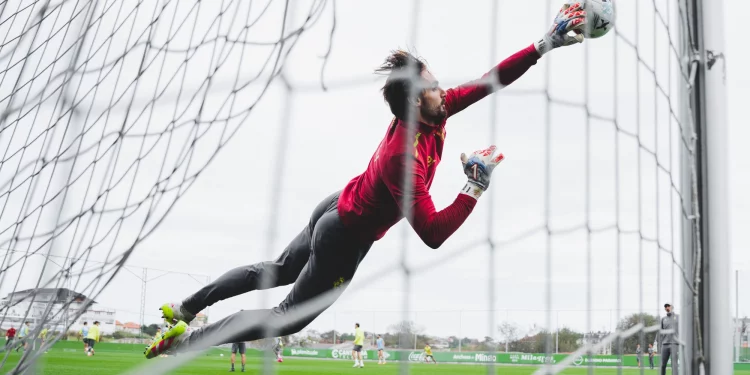 Cuando el otoño susurra en El Sardinero: el Racing aguarda su próxima prueba de fuego