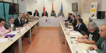 El Gobierno cántabro exige al Estado un compromiso firmado para ejecutar íntegro el tren Santander-Bilbao