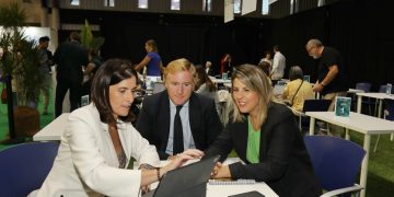 Gema Igual defiende en Málaga el papel de Santander como referente en innovación y ciudad inteligente