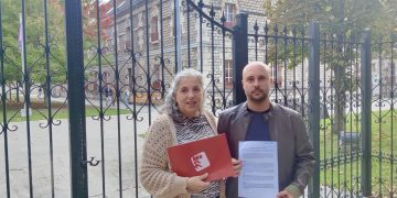 Izquierda Unida denuncia ante la Fiscalía los retrasos en cribado de cáncer de mama en Cantabria y acusa al Gobierno de privatizar la sanidad