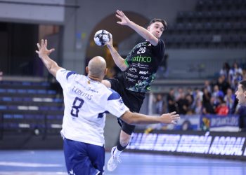 El Bathco Torrelavega roza la épica pero se queda sin premio en Granollers