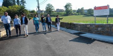 La Consejería de Fomento inaugura las obras de mejora del drenaje en la carretera CA-270, en Santiurde de Toranzo