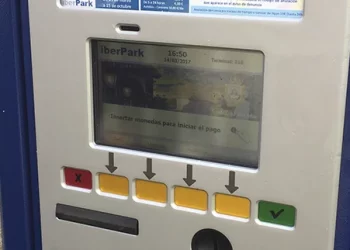 El juez aprecia indicios de prevaricación en el exalcalde de Santillana del Mar por la gestión del aparcamiento municipal