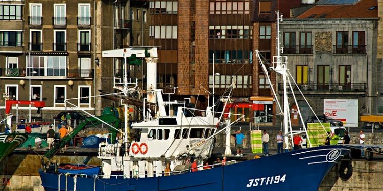 Cantabria rechaza por unanimidad el recorte presupuestario del 67% en la Política Pesquera Común propuesto por la Comisión Europea