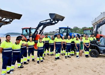 Santander eleva un 220% la retirada de residuos en playas con nuevo servicio de limpieza