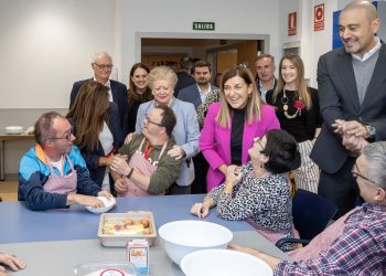 Buruaga anuncia un aumento de 12 millones en estancias concertadas y un presupuesto récord de 317 millones para Servicios Sociales en 2026