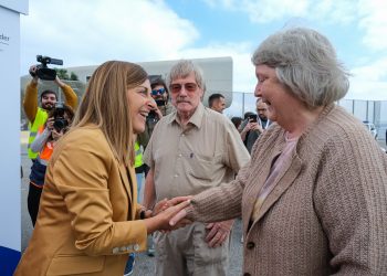 Buruaga propone ampliar las conexiones de Brittany Ferries y destaca el papel del Puerto de Santander como motor económico de Cantabria