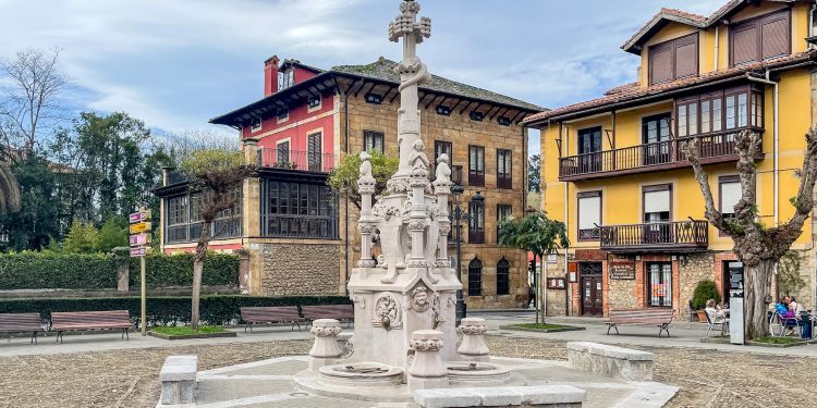 Comillas restaura la Fuente de los Tres Caños con una inversión de 30.000 euros del programa LEADER