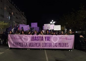 Unas 2.000 personas claman en Santander “¡Basta ya!” contra la violencia machista este 25N