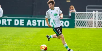 El Rayo Cantabria recupera la sonrisa con un 2-0 a la SD Sarriana y el Coruxo golea en casa al UD Sámano (4-1)