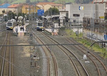 Adif interrumpe el servicio ferroviario entre Astillero y Orejo desde hoy y hasta marzo por obras de mejora