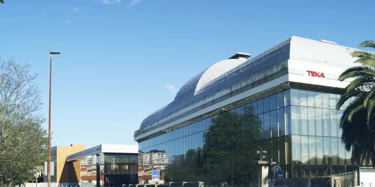 Teka presenta un expediente de regulación de empleo que afecta a sus centros en Santander y otras ciudades