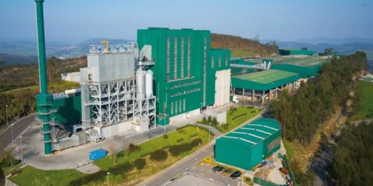 Cantabria impulsa la modernización de la planta de Meruelo para reducir emisiones contaminantes