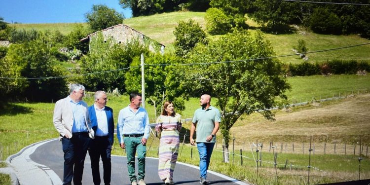 Fomento licita la cubierta de la pista deportiva de Quintanilla por 438.000 euros