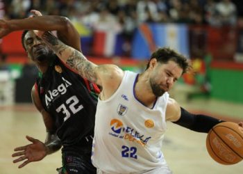 El Alega Cantabria hace del Trueba un fortín y vence al Melilla (76-72) tras un brillante último cuarto