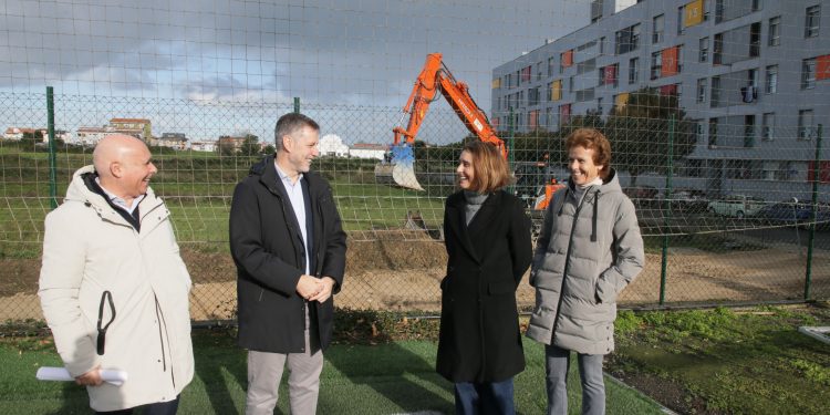 Gobierno y Racing arrancan en La Albericia las obras de dos nuevas gradas cubiertas