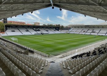 La directiva del Racing no acudirá al palco de El Plantío en señal de apoyo a su afición