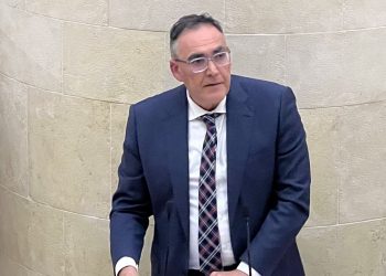 Cruce político entre PP y PSOE por las declaraciones del exconsejero Pesquera sobre la unidad de Salud Mental de Valdecilla