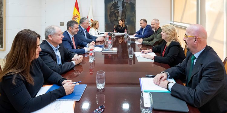 El convenio sanitario del Gobierno cántabro con el Hospital Santa Clotilde moviliza 216 millones públicos en 20 años