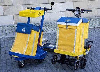 CCOO carga contra Correos por imponer patinetes eléctricos a repartidores a pie, con «riesgo mortal» y sin plus de peligrosidad