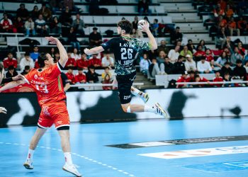 Bathco BM Torrelavega cae en un final agónico ante el Bada Huesca (32-31)