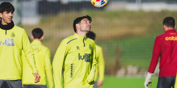 El Racing retoma entrenamientos con dos compromisos clave en Copa y LaLiga Hypermotion