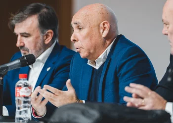 El Racing busca nueva ciudad deportiva al considerar La Albericia “pequeña” y aprueba un presupuesto de 20,9 millones para 2025/26