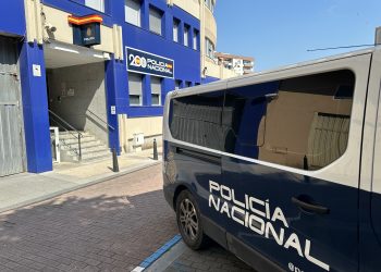 La Policía Nacional detiene en Torrelavega a un hombre por dos robos con navaja en Sierrapando