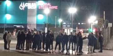 Plena participación de la plantilla en el tercer día de huelga en la fábrica de TYCSA en Nueva Montaña