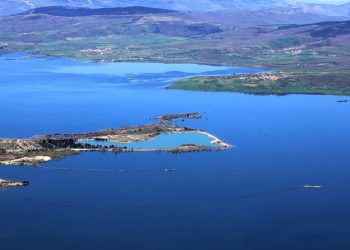 Amplio dispositivo de Cantabria y Burgos para localizar a un piragüista desaparecido en el pantano del Ebro