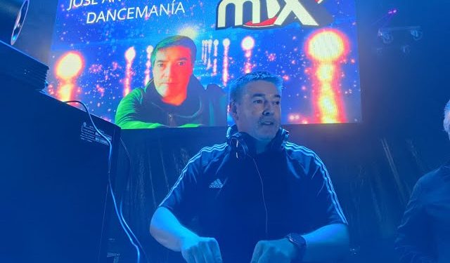 ”El sábado repasaremos la mejor música de los 90s”: José Antonio Ruiz