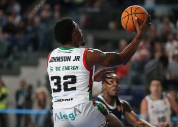Townes destroza al Alega y Oviedo se impone 97-79