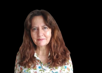 La escritora Rosa Campos presenta en Santander María Cayuela , una mirada a la memoria femenina de la posguerra