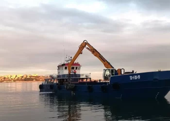 La Autoridad Portuaria de Santander arranca el dragado de la canal hacia Somo por 1,68 millones