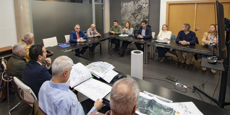 Cantabria solicitará prórroga para presentar alegaciones al estudio del tren Santander-Bilbao por impacto social y urbanístico