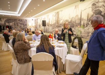 Urrutia destaca el papel de los centros de otras comunidades como aliados del Gobierno para seguir construyendo “una Cantabria de primera”