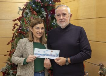 Buruaga ilumina la Navidad con arte cántabro y el llamado optimista de Pombo