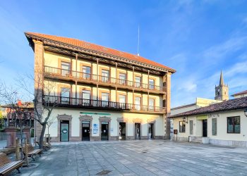 Comillas inicia obras en la Casa Consistorial para modernizar su Oficina de Turismo