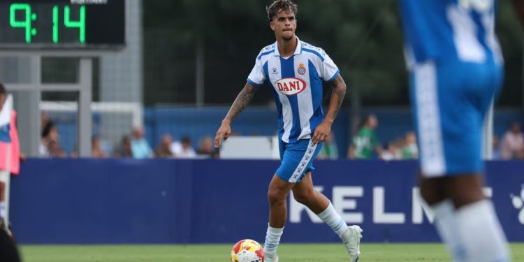 El Rayo Cantabria ficha a Carlos Sánchez, canterano del Espanyol de 20 años