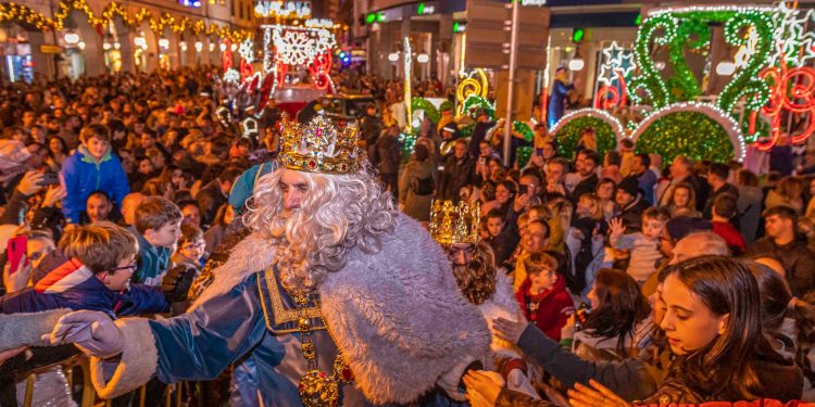 Más del 70% de la Policía Local de Torrelavega rechaza extras en la Cabalgata de Reyes por el pulso con el Ayuntamiento